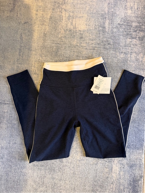 Beyond Yoga Pants - Beyond Yoga Spacedye Trophy High Waisted Legging - NEVER WORN